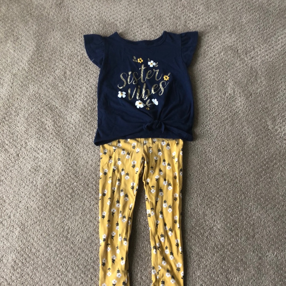 Sister Vibes matching set, worn once